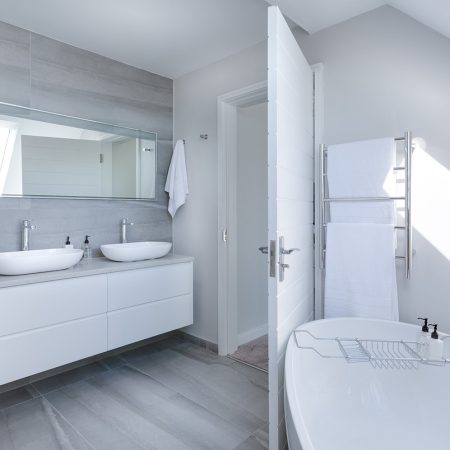 modern-minimalist-bathroom-bath-bathtub-3115450